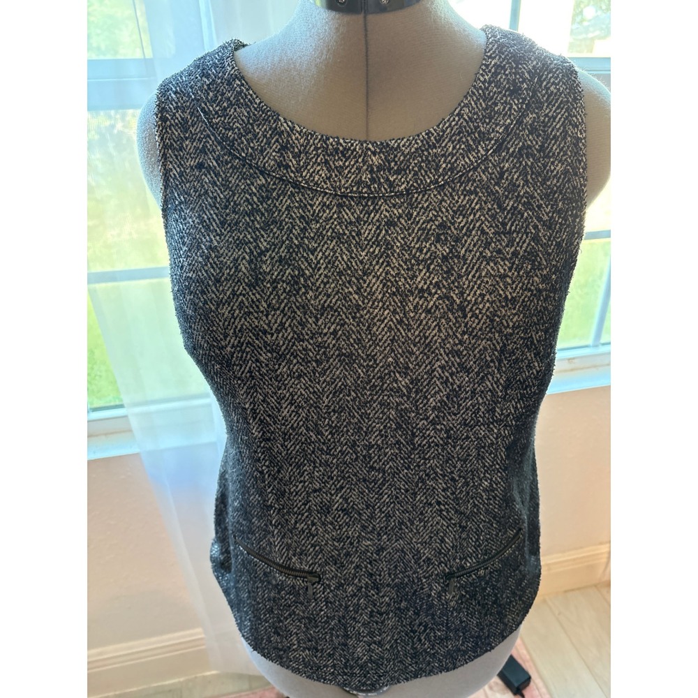 Cabi Sleeveless Shell Women M Black White Excellent Herringbone Zip Detail